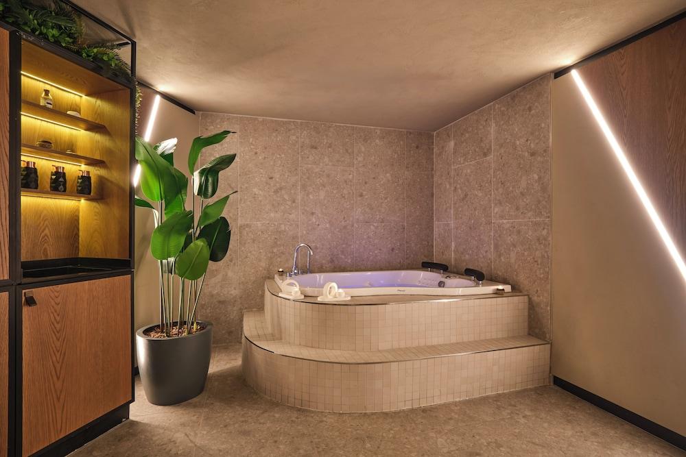 NOVOTEL ISTANBUL BOMONTI — ISTANBUL — fotografie hotel nr. 31