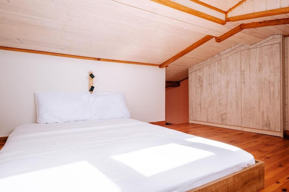 STUNNING SEA VIEW LOFT 5 MIN TO PARK IN KUZGUNCUK — ISTANBUL — фотография отеля №19