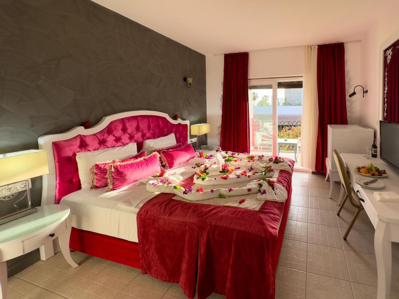 TIANA BEACH RESORT — BODRUM — фотография отеля №2