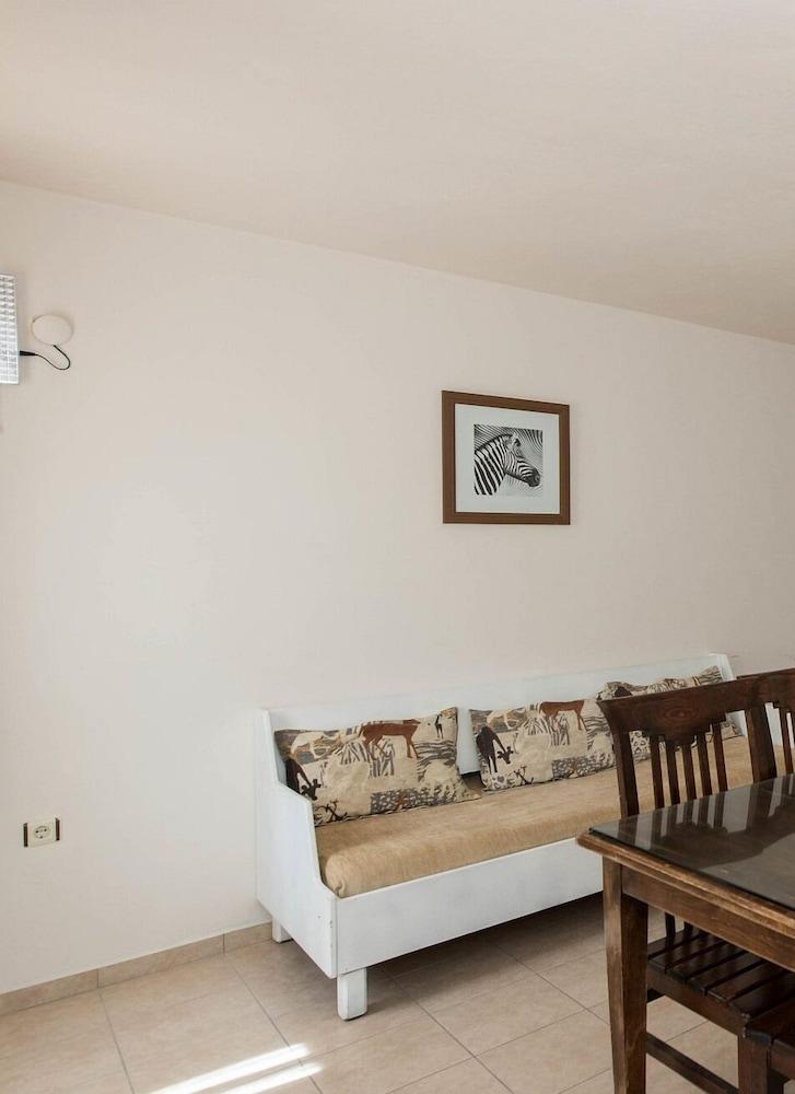 SAFARI SUIT HOTEL — SIDE — фотография отеля №9