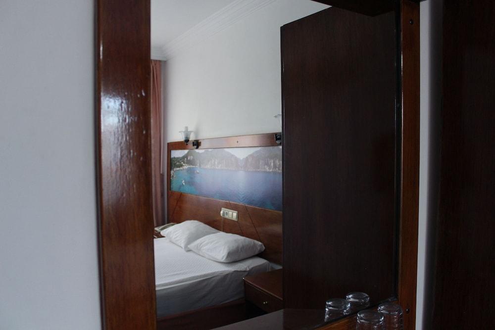 SEMORIS HOTEL — SIDE — фотография отеля №11