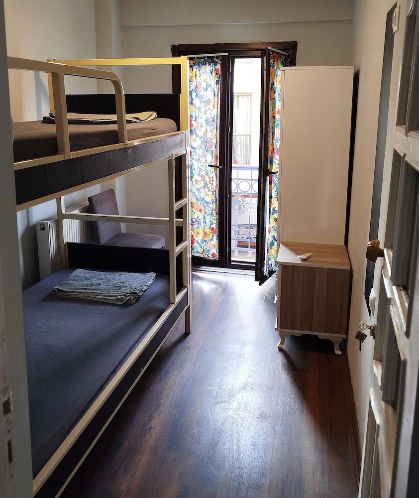 TAKSIM CITY HOSTEL (ADULTS ONLY) — ISTANBUL — фотография отеля №11