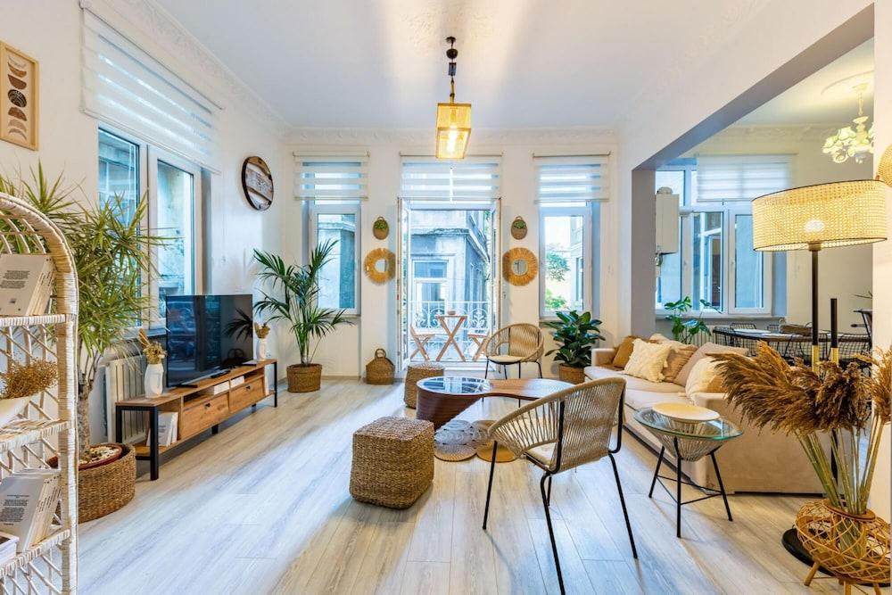 EXCEPTIONAL FLAT NEAR METRO AND GALATA — ISTANBUL — фотография отеля №13