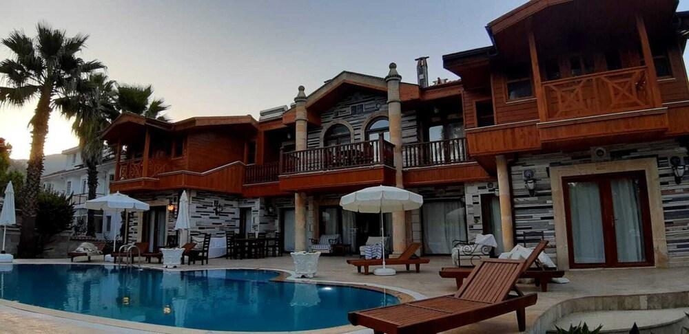 STUNNING 10 BEDROOM VILLA IN DALYAN — DALYAN — фотография отеля №16