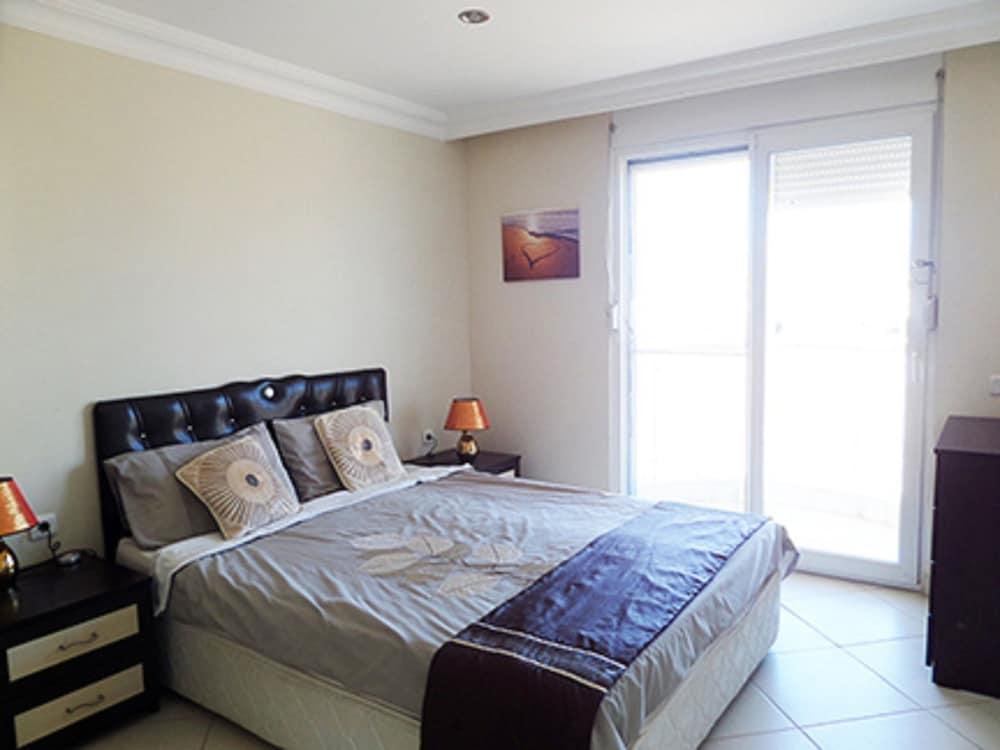 SPACIOUS 2 BED 2 BATH HOME IN ONE OF SIDES MOST POPULAR COMMUNITIES — SIDE — фотография отеля №6