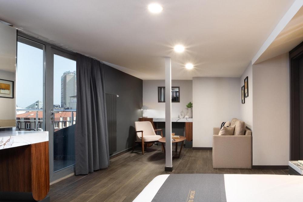 SECOND SUIT HOTEL — ISTANBUL