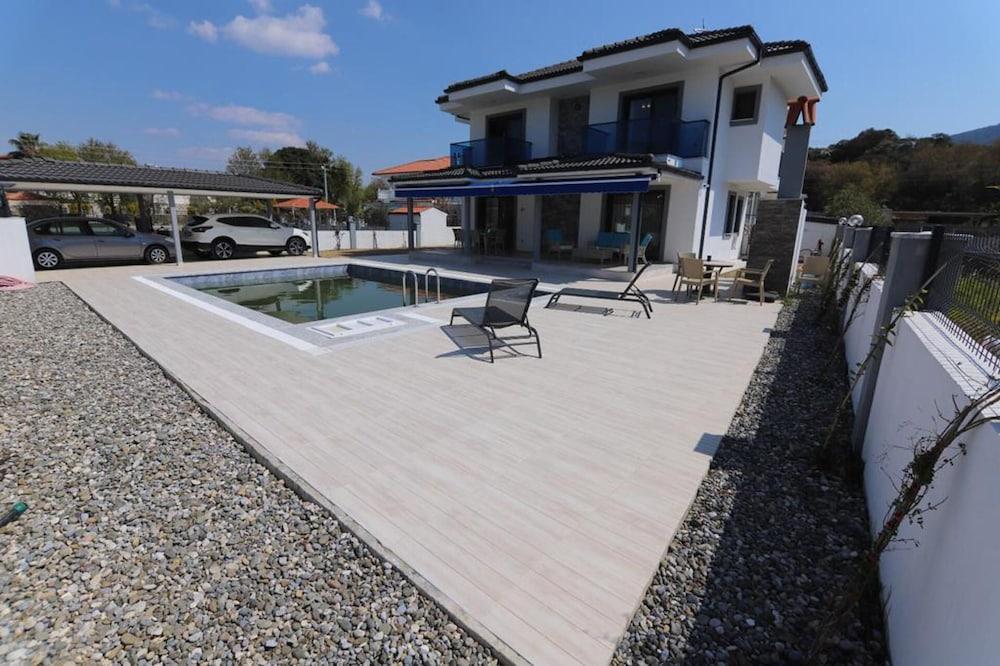 IMMACULATE 4-BED VILLA IN DALYAN — DALYAN — фотография отеля №14