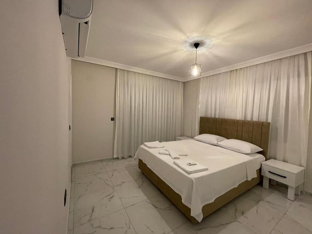 INVITING 4-BED VILLA LINA WITH LUX POOL — DALYAN — fotografie hotel nr. 5