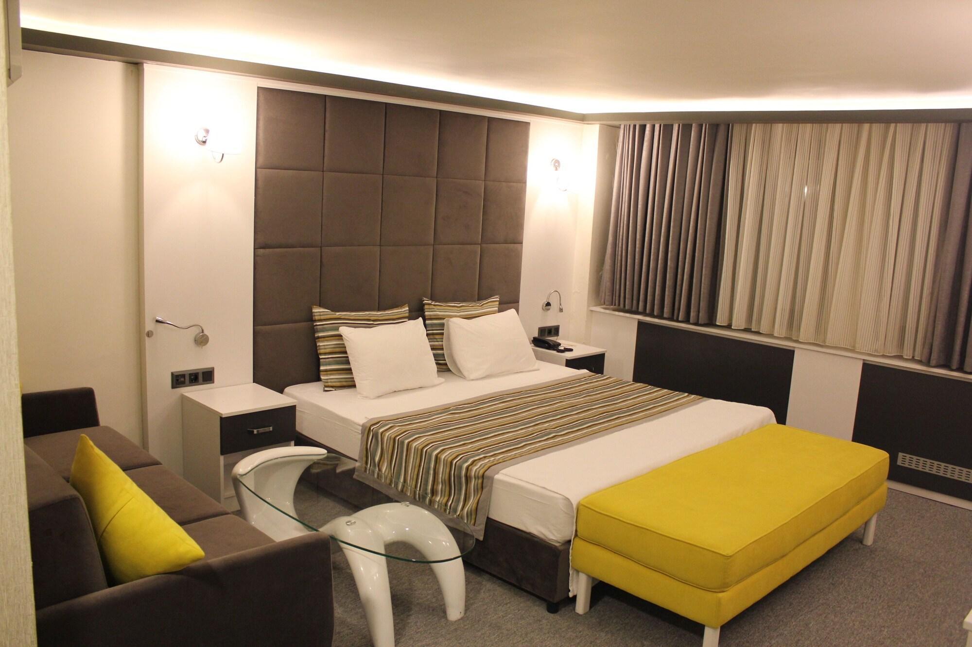 PALMIYE HOTEL TAKSIM — ISTANBUL