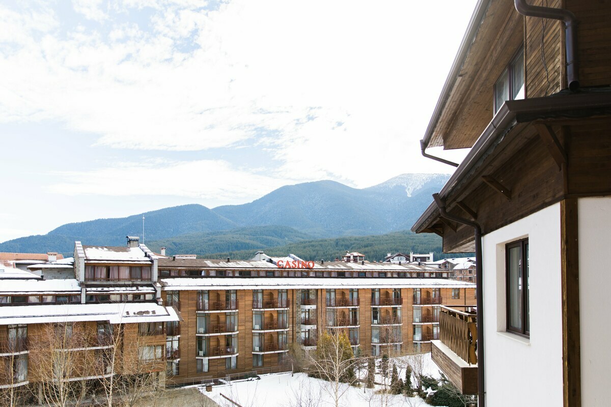 ELEGANT LUX HOTEL — BANSKO