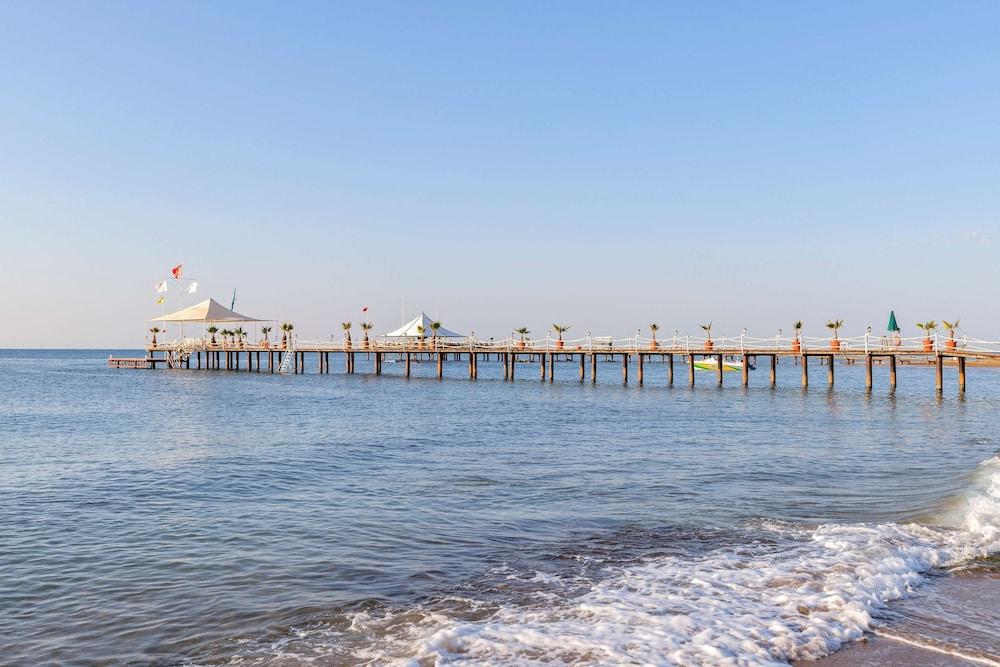 DOBEDAN BEACH RESORT COMFORT SIDE — SIDE — fotografie hotel nr. 29