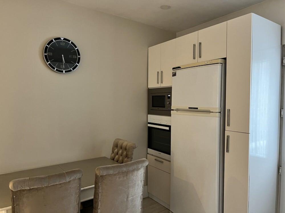 SLEEK FLAT CLOSE TO OSMANBEY METRO STATION — ISTANBUL — fotografie hotel nr. 8