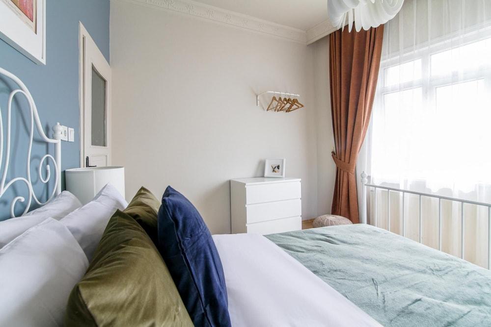 CHIC AND COZY FLAT NEAR ISTIKLAL STREET IN BEYOGLU — ISTANBUL — фотография отеля №11