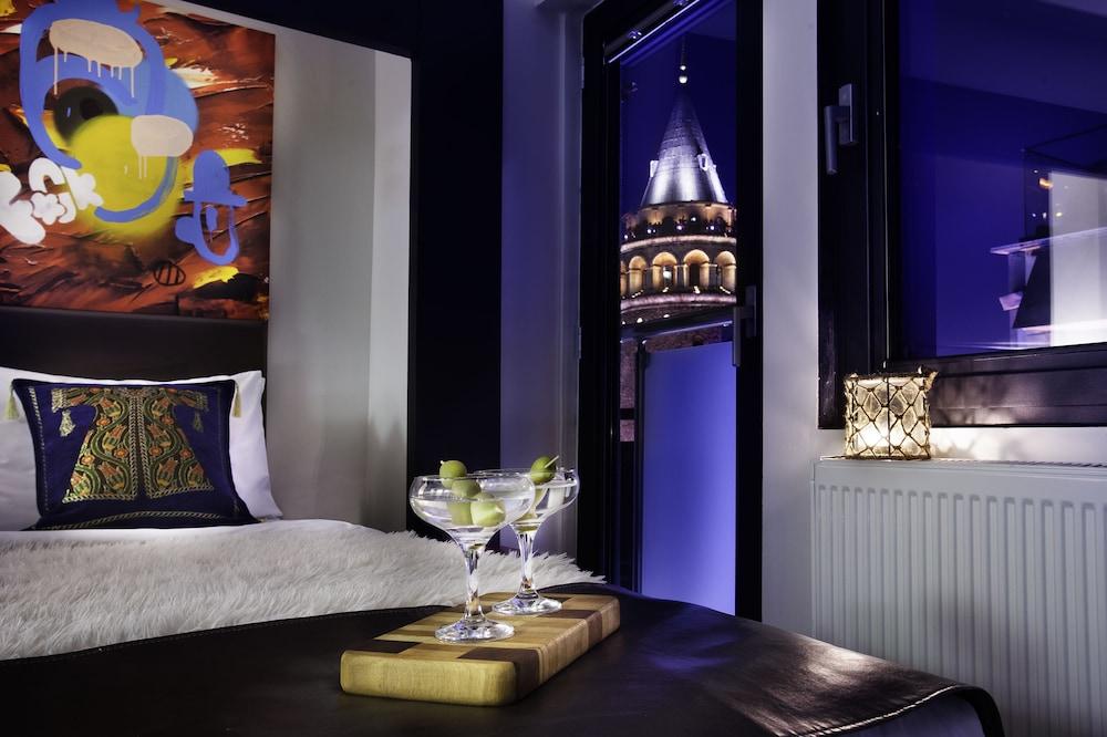 DUO GALATA HOTEL — ISTANBUL