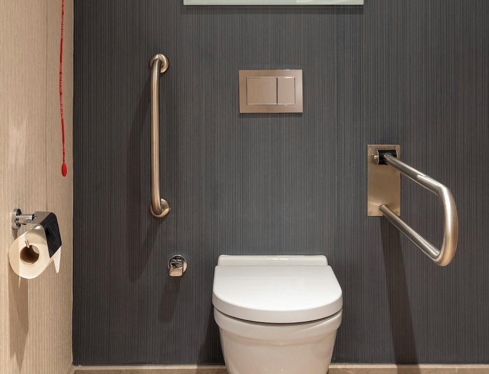 CROWNE PLAZA ISTANBUL FLORYA — ISTANBUL — фотография отеля №2