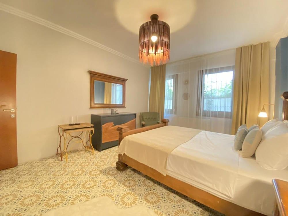 MISSAFIR FLAT WITH BOSPHORUS VIEW IN KUZGUNCUK — ISTANBUL — фотография отеля №16