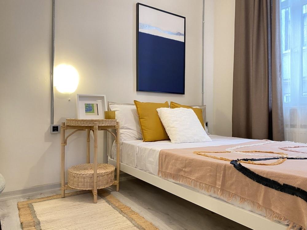 CHIC FLAT 5 MIN TO GALATA TOWER IN ISTIKLAL AVE — ISTANBUL — fotografie hotel nr. 13