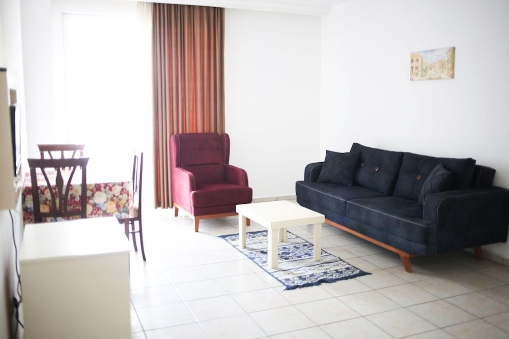 KLEOPATRA AYTUR APART — ALANYA