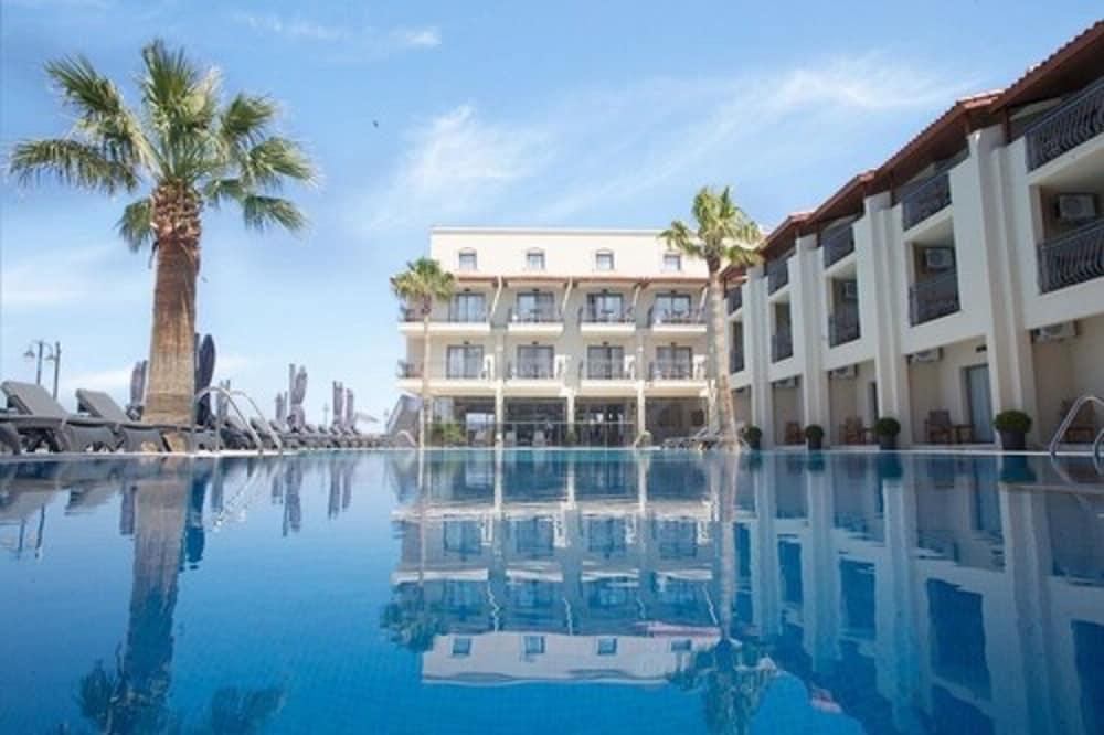 NEOPOL HOTEL DELUXE — KUSADASI — фотография отеля №2
