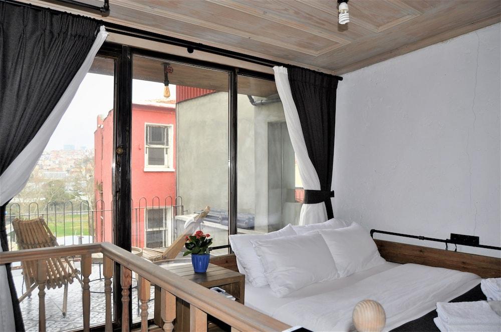 ROOFTOP BALAT ROOMS & APARTMENTS TURKUAZ OLIVE — ISTANBUL — фотография отеля №6