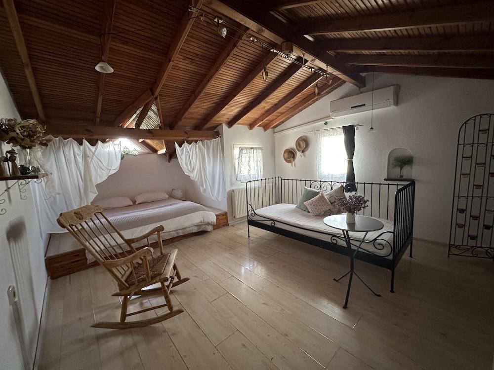 BEYAZ EV PANSIYON (ADULTS ONLY) — SEFERIHISAR — фотография отеля №25