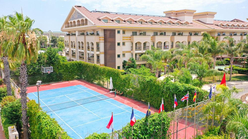 DIAMOND EXCELLENCE RESORT & SPA — SIDE — фотография отеля №22