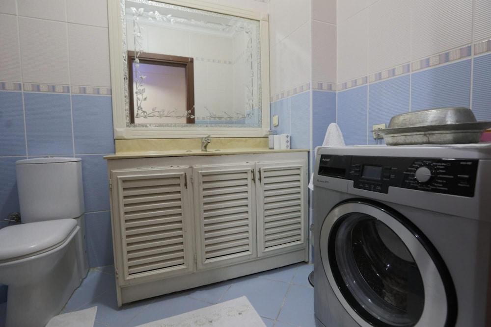 FLAT WITH TWO LIVING ROOMS AND BALCONY IN USKUDAR — ISTANBUL — fotografie hotel nr. 25
