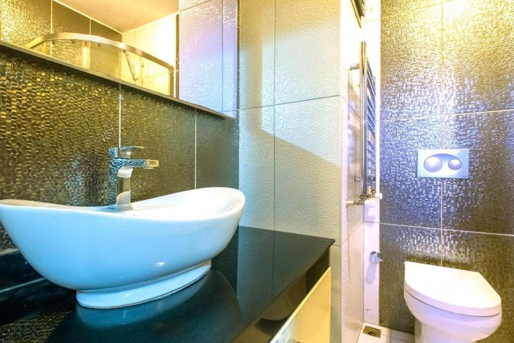 COMFORTABLE FLAT WITH CENTRAL LOCATION IN USKUDAR — ISTANBUL — fotografie hotel nr. 14
