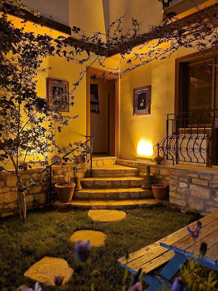 SEZGINS PENSION — KUSADASI — фотография отеля №8