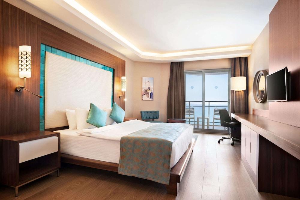 RAMADA HOTEL & SUITES BY WYNDHAM KUSADASI — KUSADASI — fotografie hotel nr. 15