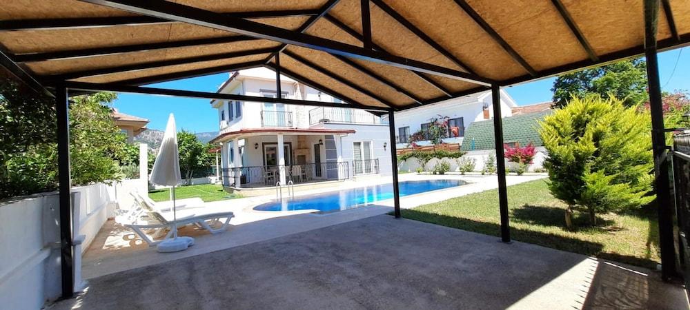 BEAUTIFUL 4-BED VILLA BERIL WITH PRIVATE POOL — DALYAN — фотография отеля №14