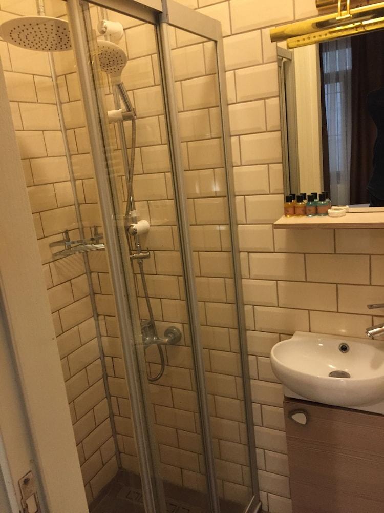 UTARIT TAKSIM — ISTANBUL — fotografie hotel nr. 19