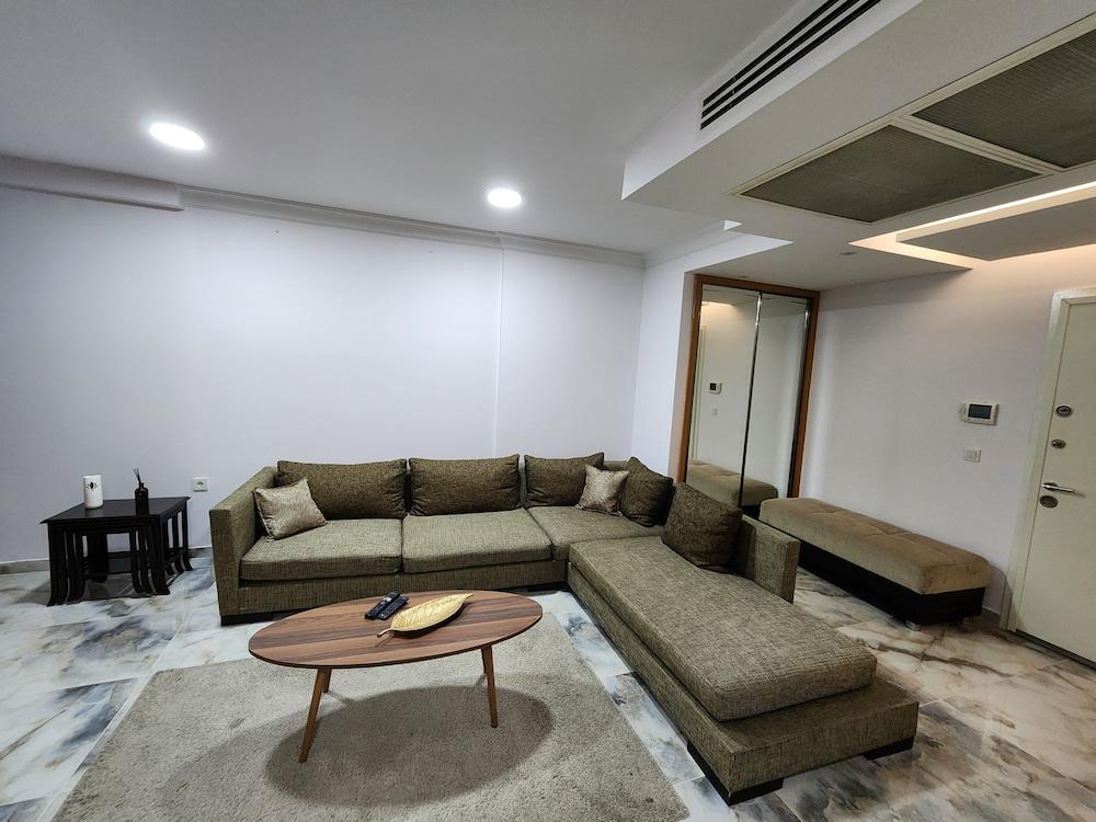 PERFECT RESIDENCE TAKSIM WITH POOL — ISTANBUL — фотография отеля №6