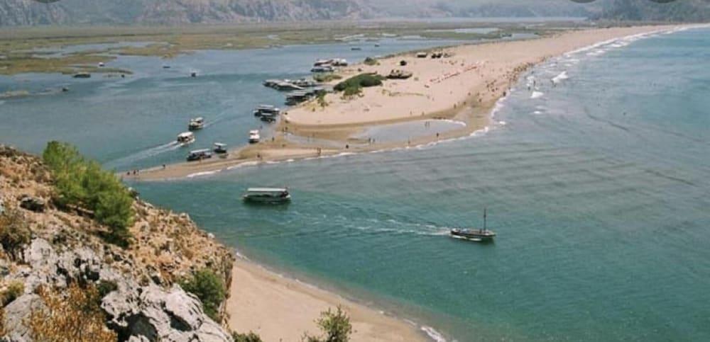 STYLISH GROUND FLOOR 3-BED APARTMENT IN DALYAN — DALYAN — fotografie hotel nr. 15