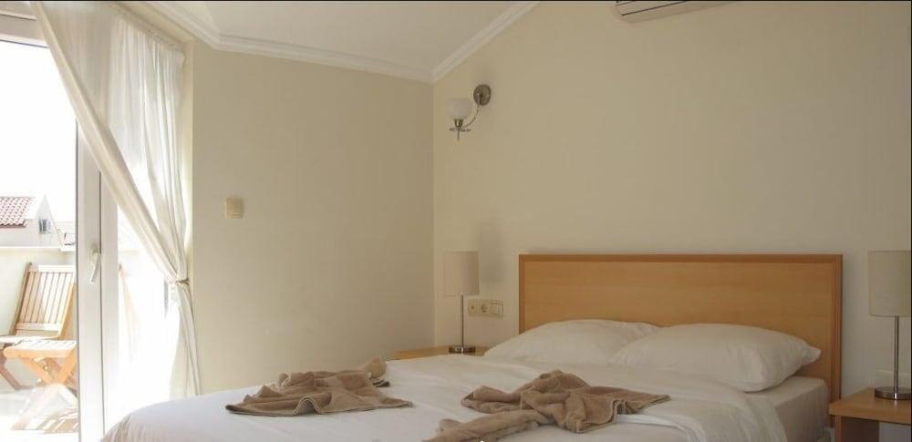 VILLA AQ22 BY JOYLETTINGS — FETHIYE — fotografie hotel nr. 2