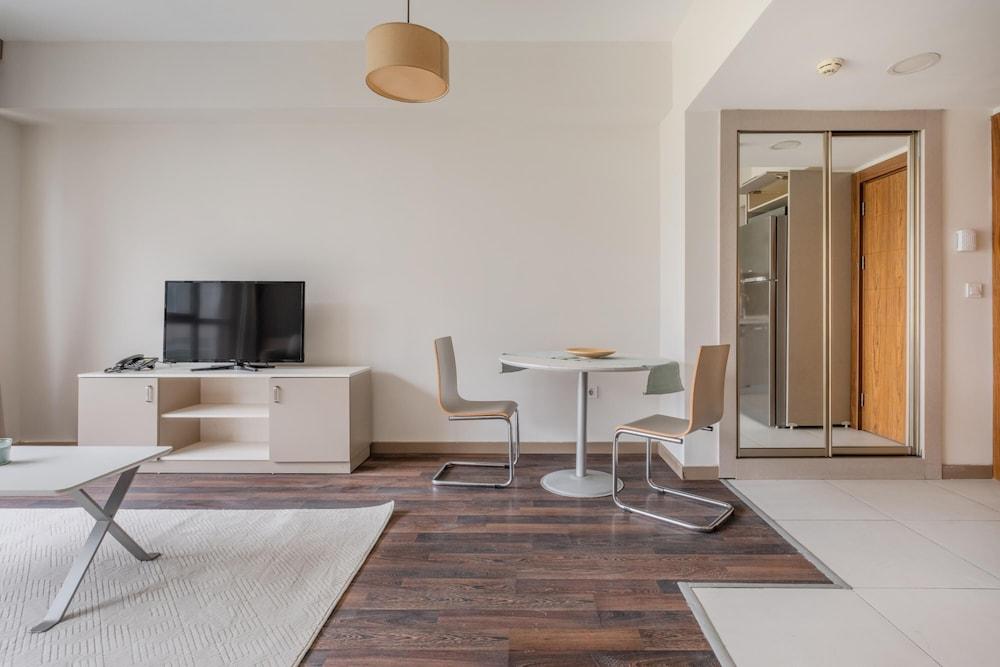 RESIDENCE 5 MIN TO METRO 30 MIN TO IST AIRPORT — ISTANBUL — фотография отеля №5