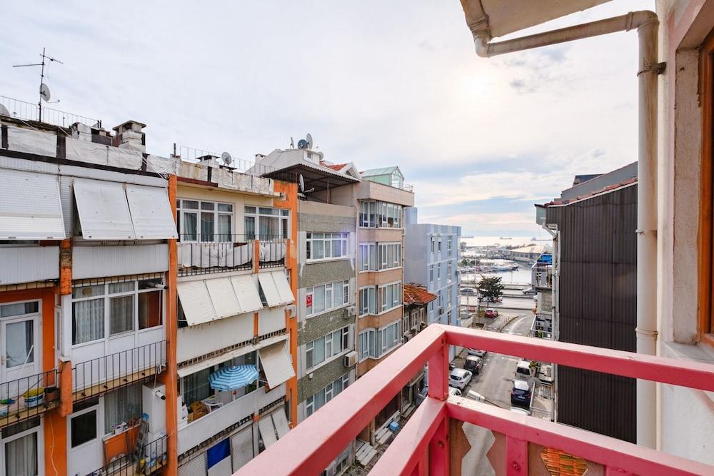 STUDIO WITH A SEA VIEW BALCONY IN BAKIRKOY — ISTANBUL — фотография отеля №10