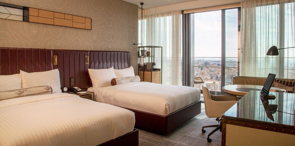 FAIRMONT QUASAR ISTANBUL — ISTANBUL