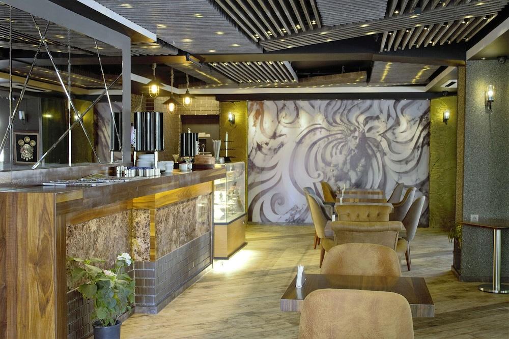 TURKELI HOTEL — ISTANBUL