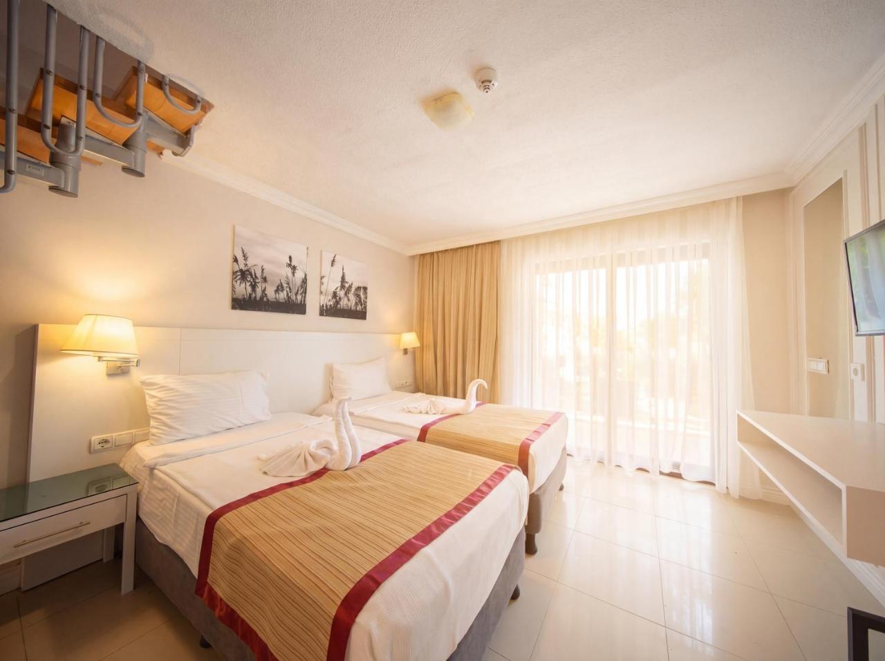 TROPIC HOTEL — SIDE — фотография отеля №18