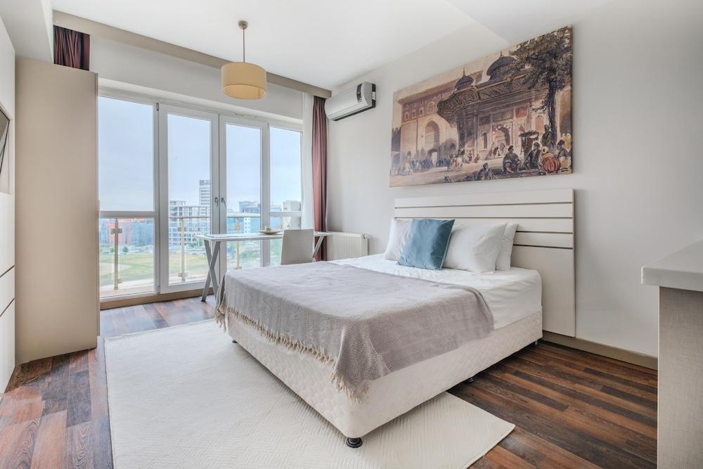 MODERN RESIDENCE STUDIO FLAT W BALCONY IN BAGCILAR — ISTANBUL