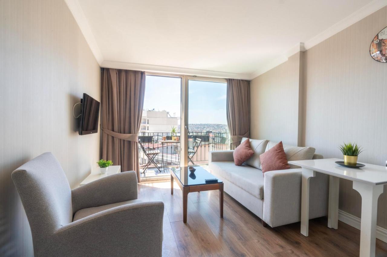 6 APARTMENT GALATA — ISTANBUL