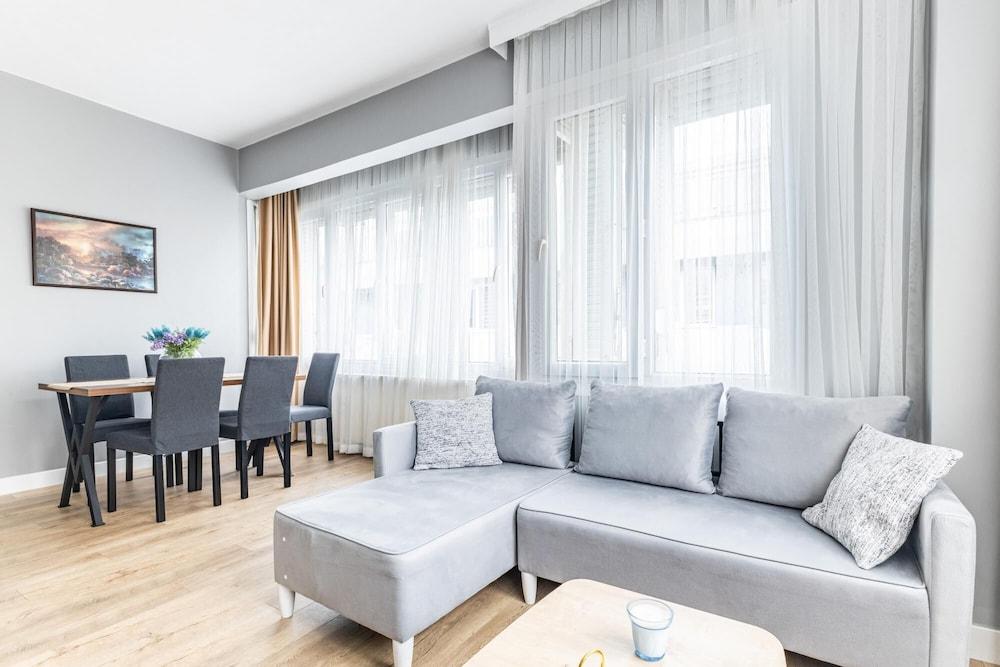 MODERN STYLISH COZY FLAT IN THE HEART OF KADIKOY — ISTANBUL — фотография отеля №3