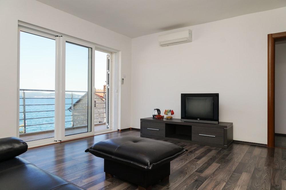 IRIS APART HOTEL — ALANYA