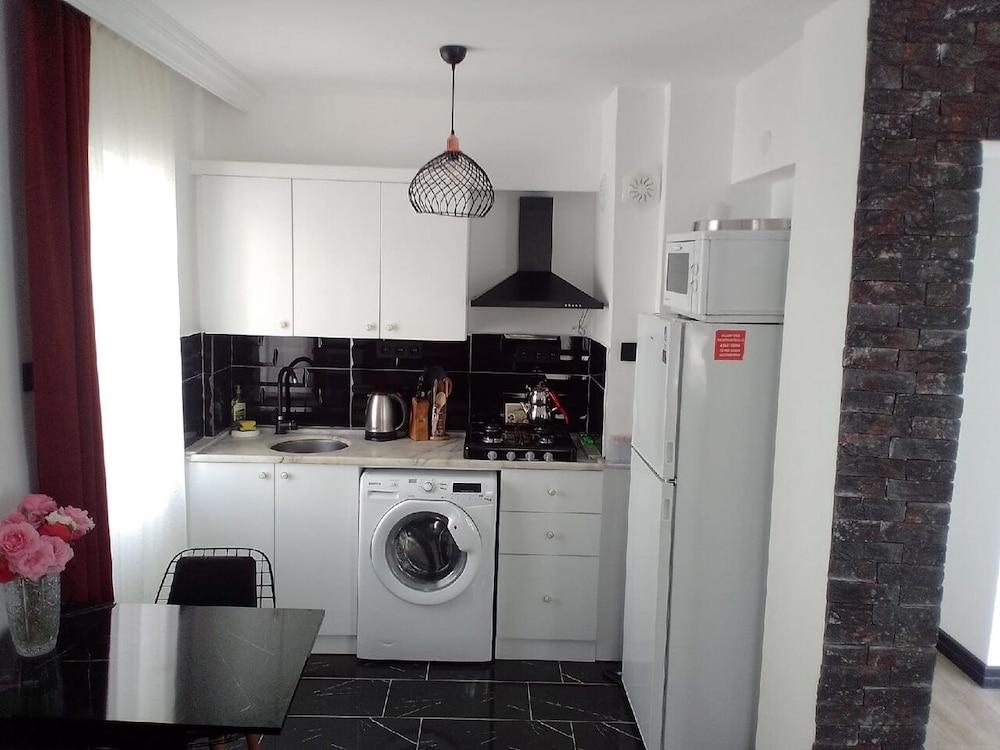 ATAMERT HOMES — KEMER
