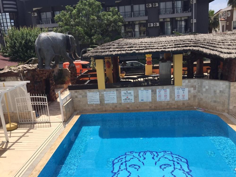 SAFARI SUIT HOTEL — SIDE — фотография отеля №17