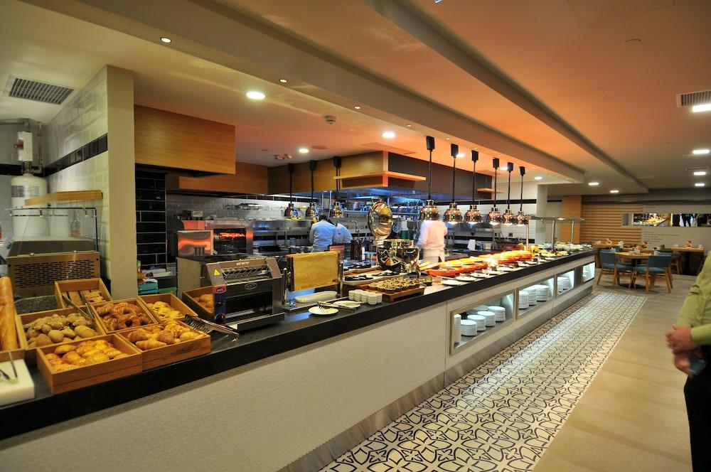 HOLIDAY INN ISTANBUL KADIKOY — ISTANBUL — fotografie hotel nr. 27