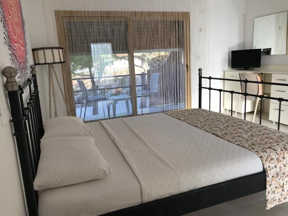 HOTEL SEA — CESME