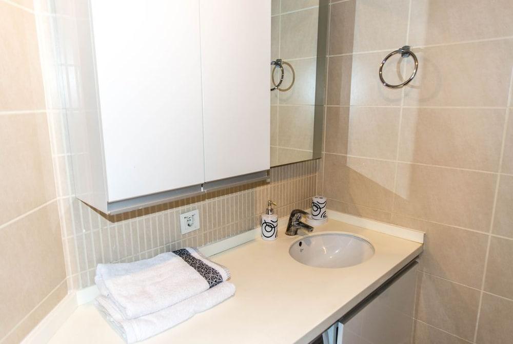 DUMANKAYA IKON 33 FLOOR 1 BEDROOM A — ISTANBUL — fotografie hotel nr. 11
