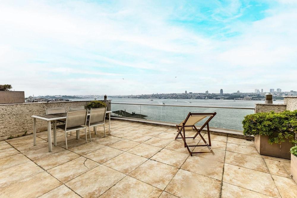 DUPLEX FLAT W PANORAMIC BOSPHORUS VIEW AND TERRACE — ISTANBUL — fotografie hotel nr. 24